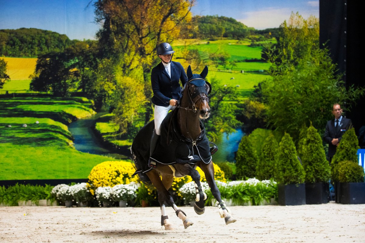 𝑫𝒓𝒊𝒆 𝒎𝒂𝒂𝒍 𝒘𝒊𝒏𝒔𝒕 𝒗𝒐𝒐𝒓 𝑬𝒎𝒎𝒂 𝑩𝒐𝒄𝒌𝒆𝒏! 🔥

Emma Bocken doet het gewoon weer en wint bij de Mecc Prijs in de CSI 1* voor de derde keer dit weekend. Wat een prestatie 🤩

#JIM2022

📸 Digishots