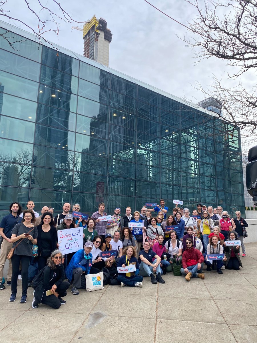 matthewbcaffrey's tweet photo. Good morning, you beautiful democracy defenders.
#thelastweekend #winthemidterms @swingleft https://t.co/cH0wFymCQ8