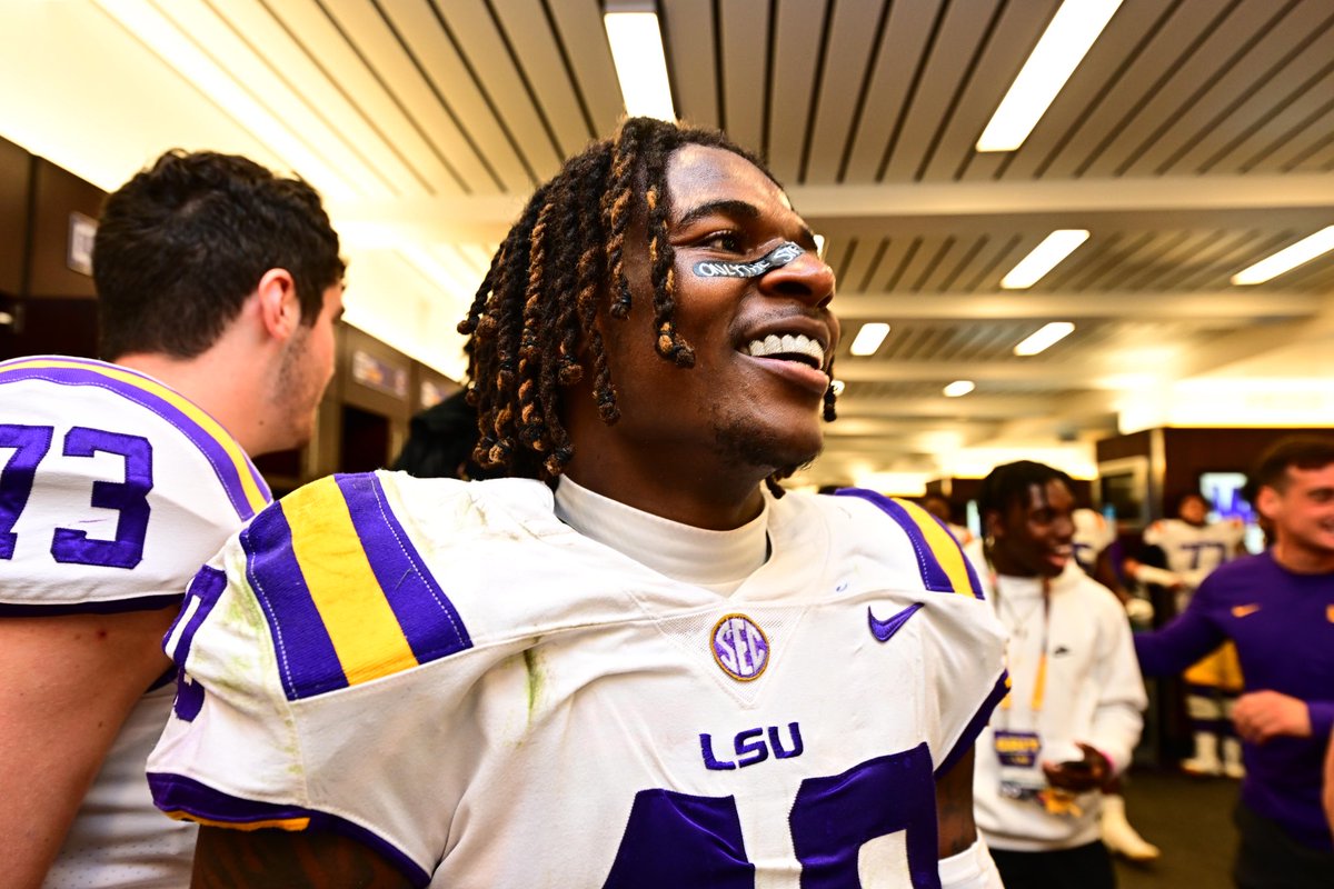CodyWorsham's tweet photo. Harold Perkins vs. Alabama:

8 tackles
7 pressures
4 stops
3 hits
3 hurries
1 sack
1 tackle for loss https://t.co/bjO7EFt9EY