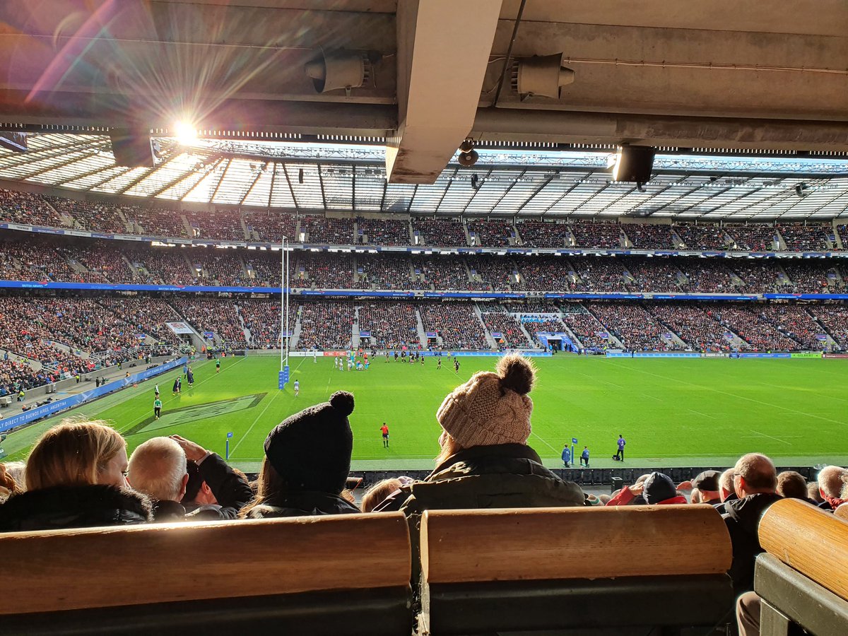 paulbinney8's tweet photo. Box seat at the rugger. And the sun's out! @O2 #ENGvARG https://t.co/XSiliUrpWH