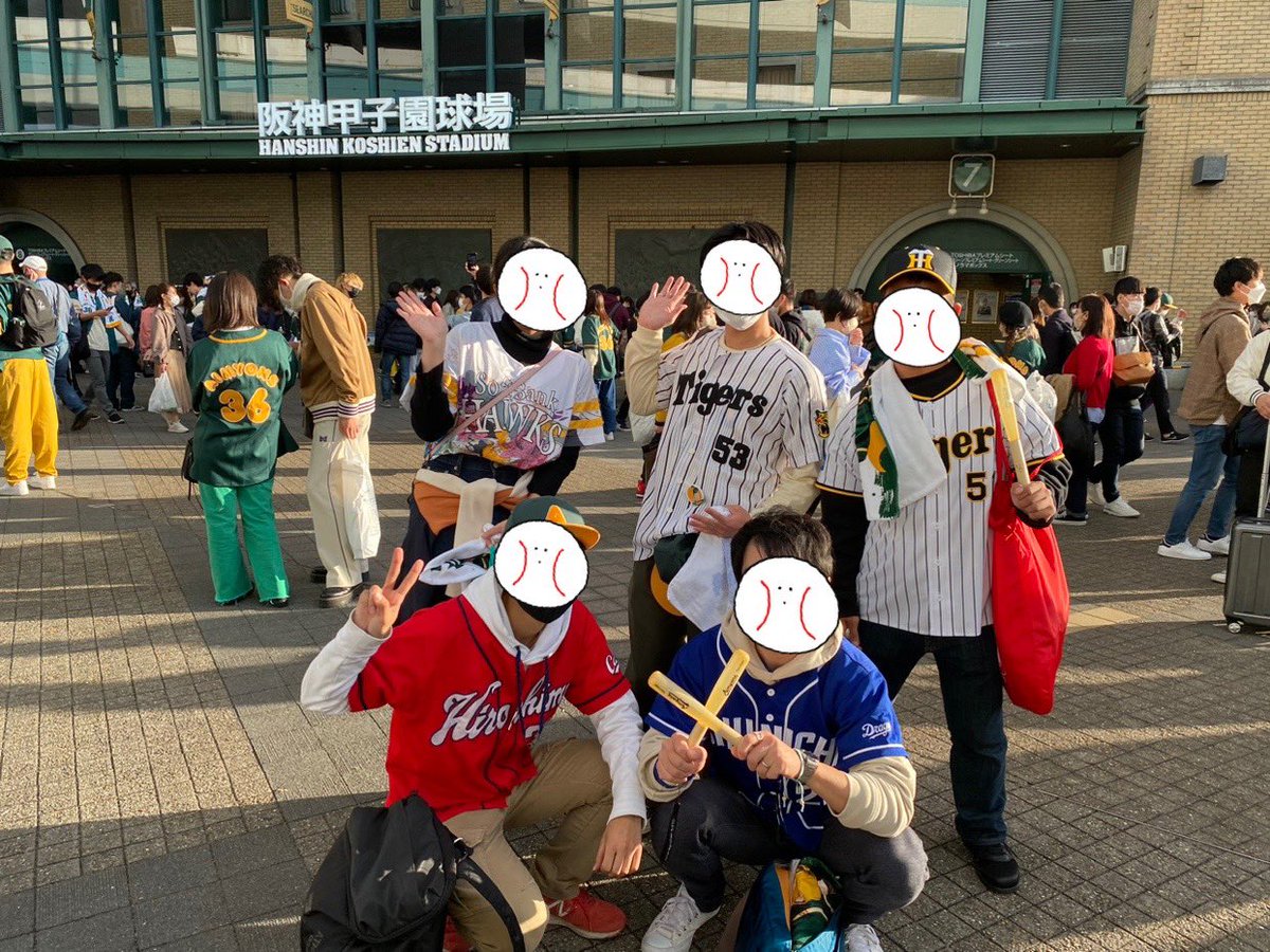 komaim36's tweet photo. あいみょんサーチライト🌟
サイッコーーーによかった😭
1人で行くの初めてだったけど、いろんな人と話せたし写真も撮れたし📸本当に素敵な1日でした🤭12球団は揃えられんかったけど⚾️全国の人と大好きなあいみょんに会いに行けたのってほんと素敵〜！！
出会いに感謝です🙇‍♀️✨

@aimyonGtter https://t.co/HnUIWnuP0U
