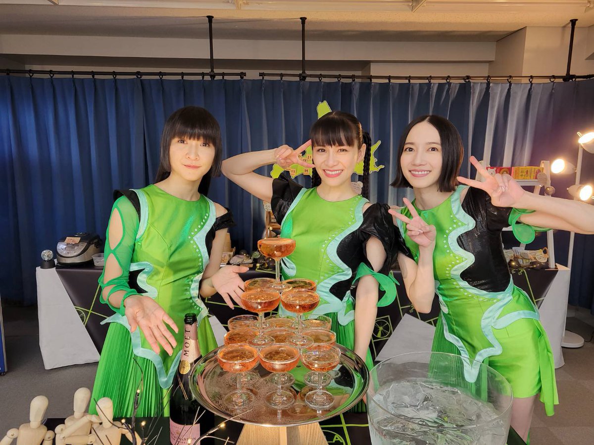 prfm_three_love's tweet photo. Perfume 9th Tour 2022 “PLASMA”
全公演✨無事完走お疲れさまでした!!
(北海きたえーる千穐楽🐻🐟)
今回のTOURは台風に悩まされましたが中止や延期がなく本当良かったですね!
またPerfumeに会えるのを楽しみに頑張りましょう〜♪^^
#prfm
#PLASMA北海道
#PLASMATOUR2022
#ツアー完走 https://t.co/zSr5tmhNKY