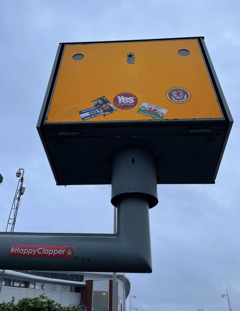 lucyduk's tweet image. Brilliant team performance today, on TV around the world and a brace for Mullin on his birthday… the magic of the FA Cup 👌🤩
@EmiratesFACup @wrexham @Wrexham_AFC #WxmAFC #askwxm #HappyClapper 😂👏