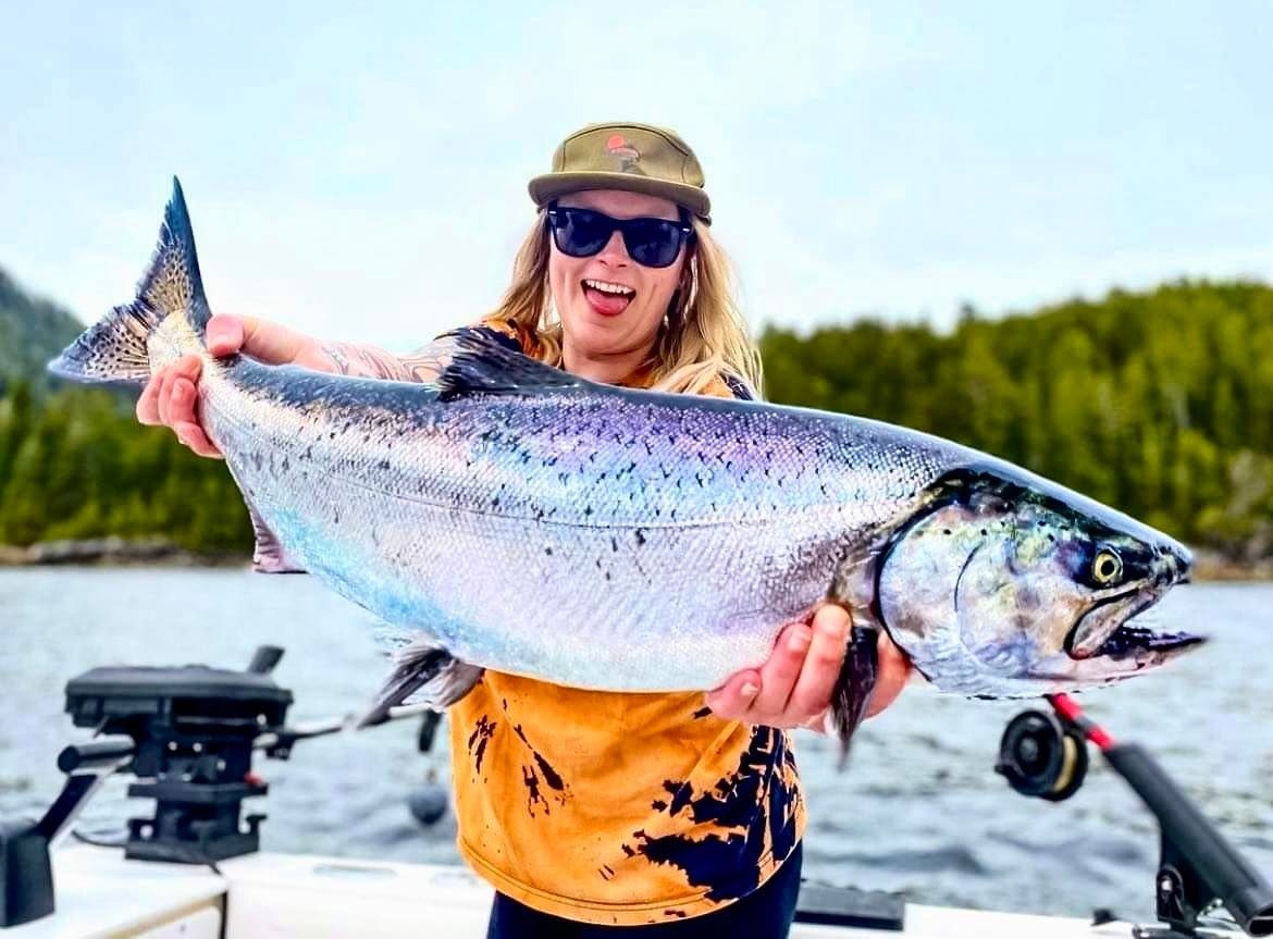 NootkaMarine's tweet photo. Which do you prefer - rainbows in the sky or rainbows in the sea? 🌈🐟️
📷: @itsamurphything
#nootkamarineadventures #nootkasound #fishingbc #rapalacanada #bcosf #fishingvancouverisland #explorenootka #guidedfishing #chinooksalmon https://t.co/kT1WFBqmjd