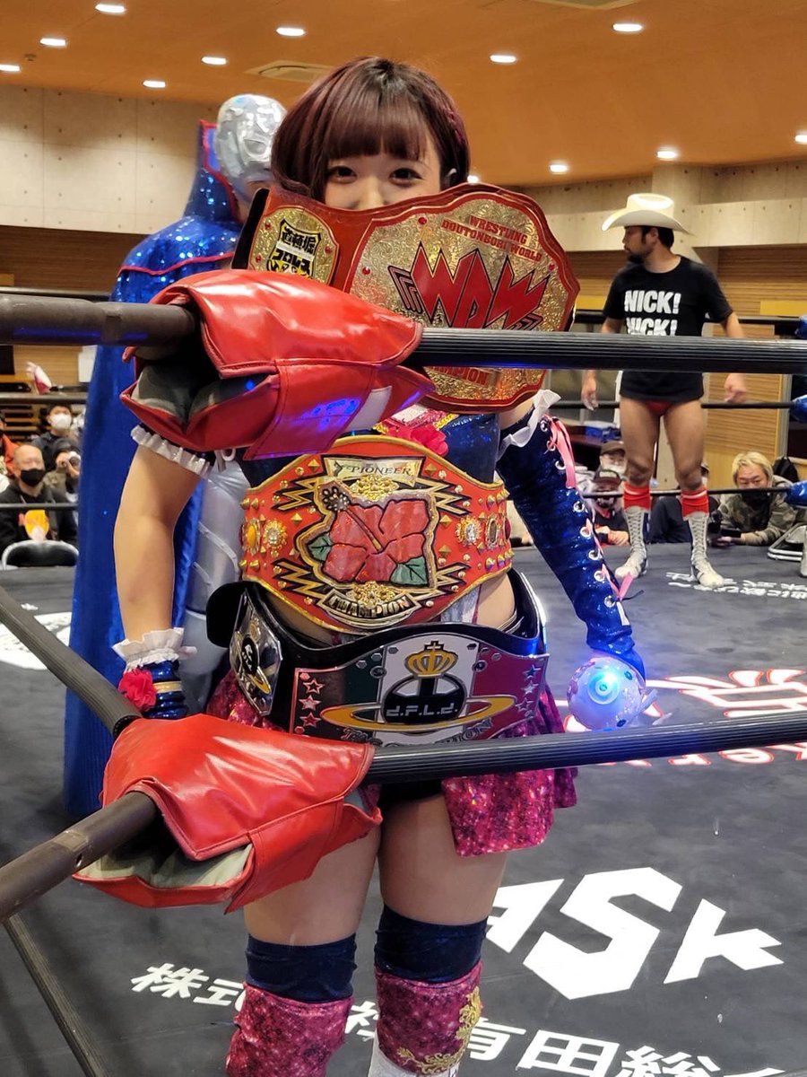 わきゃーー！！！！！！ 三冠王になっちった👑👑👑 埋もれちゃう