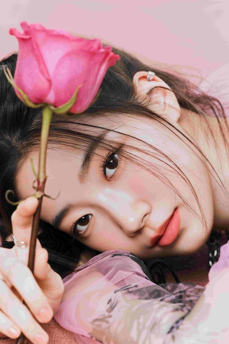 #NewProfile hello from kazuha . 💕🌹