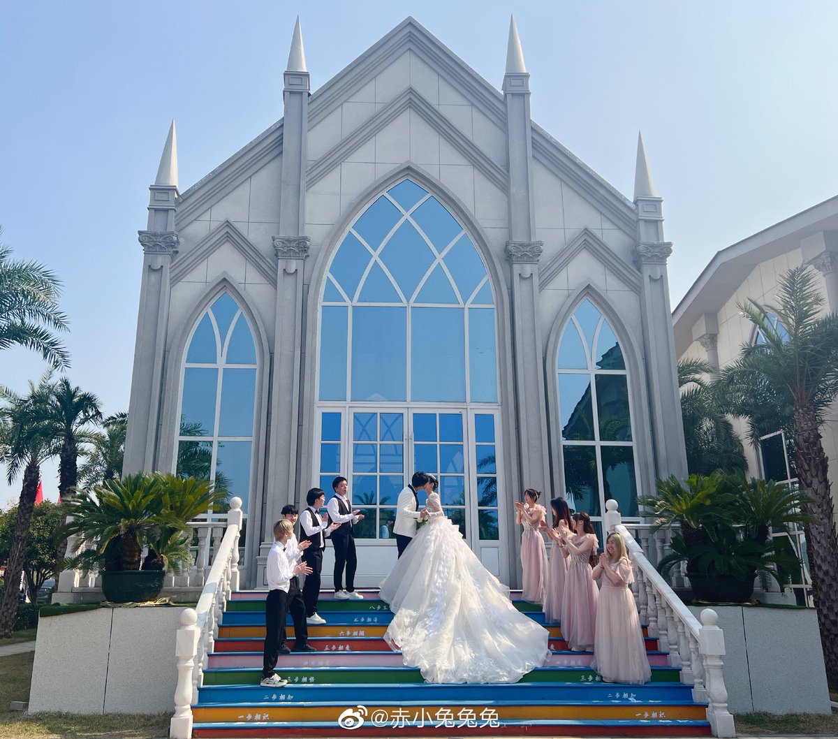 CDHuntersFacts's tweet photo. Coach Rui got married! Congratulations to the happy couple! 

Farway, YangXiaoLong, Jiqiren, Elsa, Creed, GA9A and Jinmu all attended Rui’s wedding. https://t.co/pSR5GC7Aut