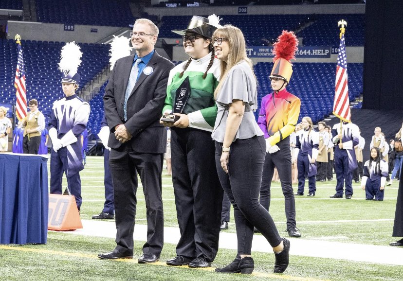 MonroviaBands's tweet photo. The Bulldog Brigade had an outstanding performance at State Finals! We finished 6th in the state of Indiana in Class D! Well done, dogs and we’ll be back next week for BOA Grand Nationals. #winnersdrinkmilk #GoDawgs https://t.co/eleFsOIjik