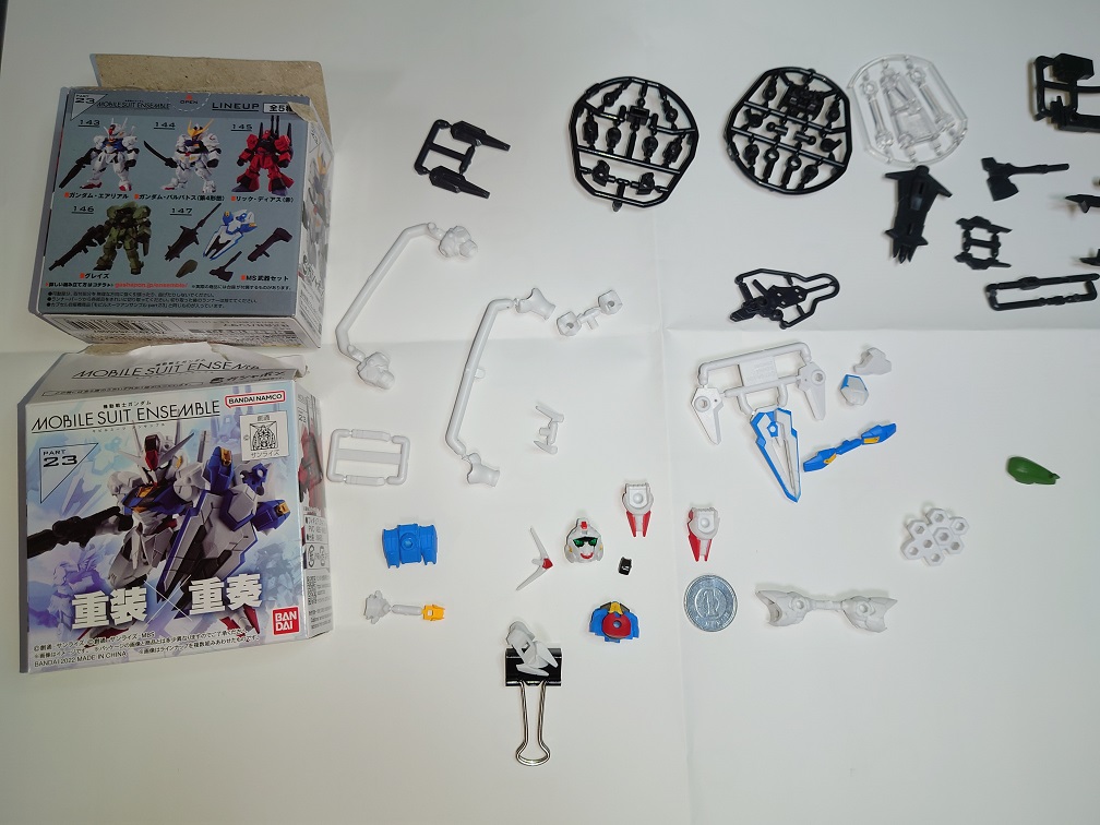 marron_tweet's tweet photo. 前に注文しておいたMOBILE SUIT ENSEMBLE Part23（10箱）がきた。各機２体ずつ入っていました。
エアリアルちゃん、ベビーサイズ ! https://t.co/1NVncIUbfK