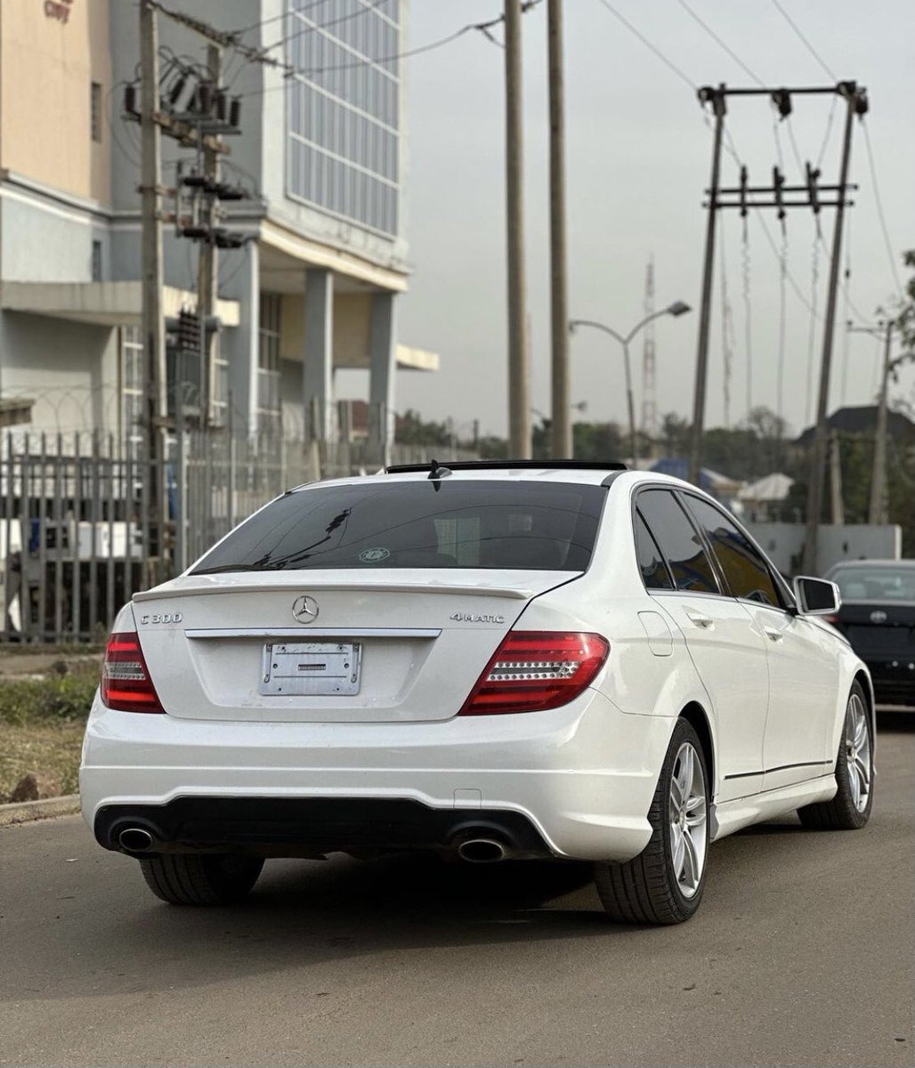 Automall_ng's tweet image. Mercedes Benz C300 2012 model 
Price:5.9m
Location: Abuja 
Nyash Asuu #Davidmark #Theifnubu 
@Mvnaaa___ @__yellows @aisha_yaGuda @miss_ayshatou @lumiquan_ @hamza_bin_musa @el_uthmaan @RahmahMlm