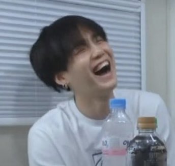 iconic yoongi in the soop moments — a thread: