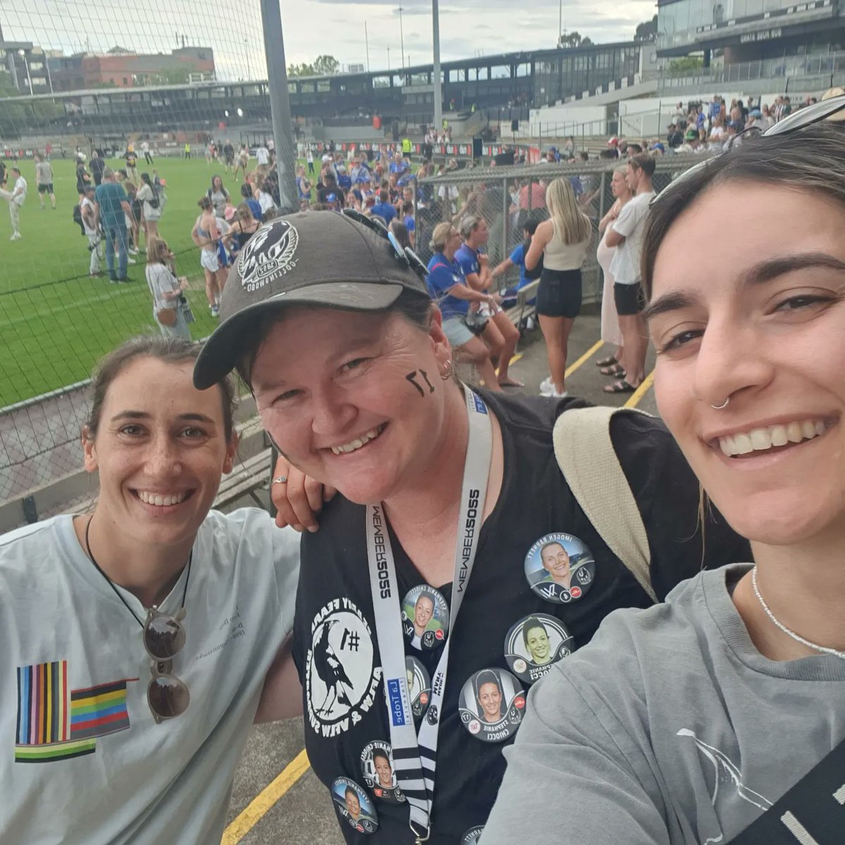 Fearny Fearn 🖤🤍🌈🦄🦔 I ❤ AFLW & VFLW tweet media