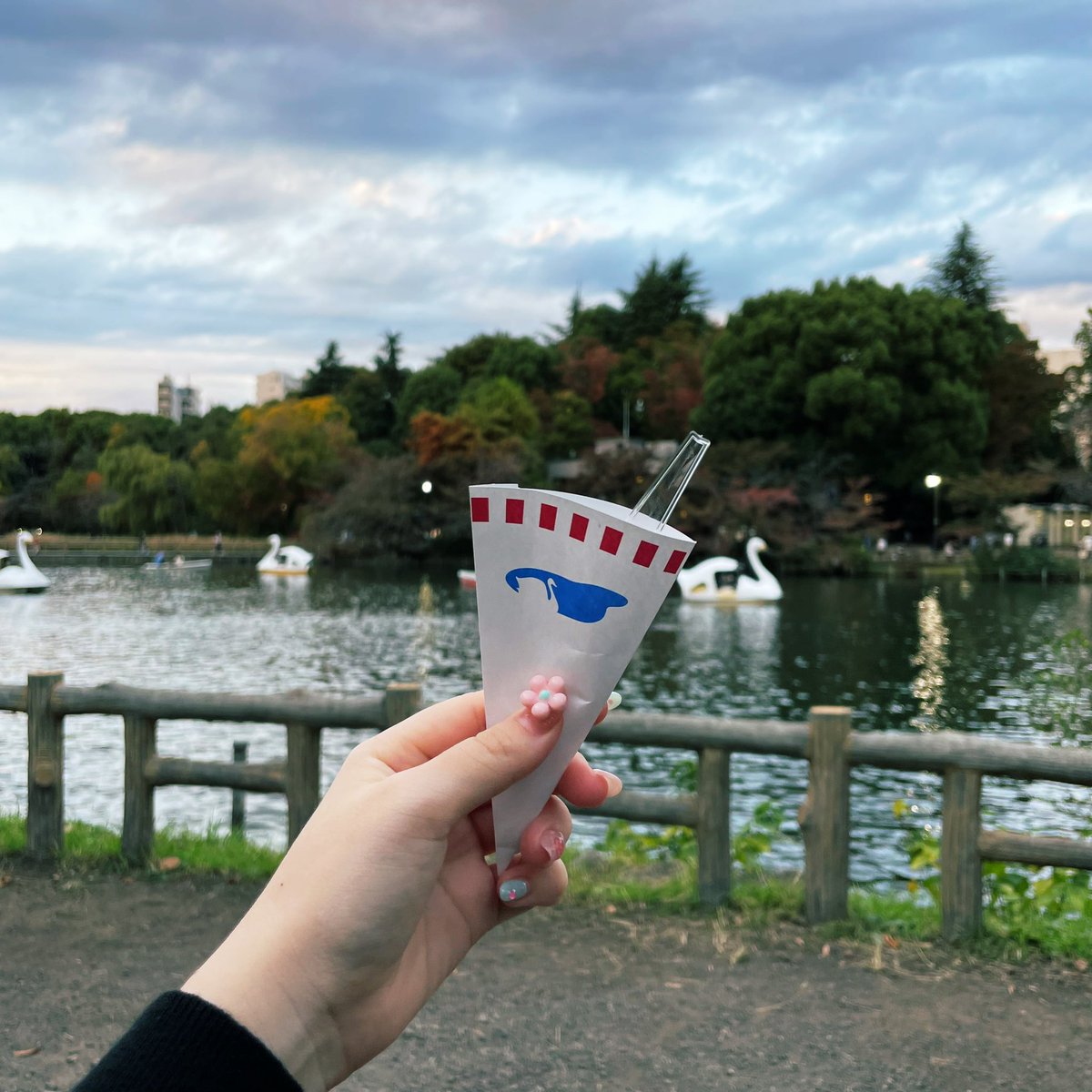 おいしいアイス食べたのに写真忘れた！！
想像で補っちゃおうね〜🫶