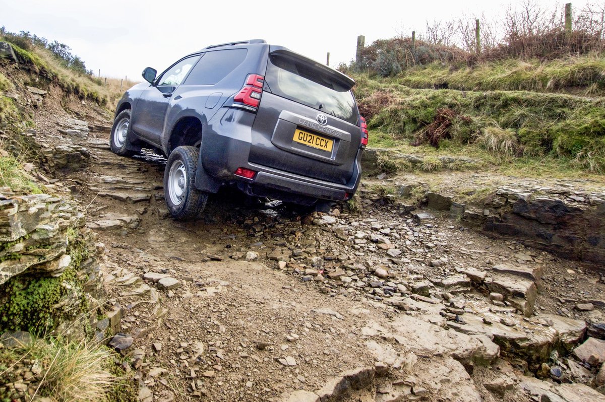TheMudLifeMag's tweet photo. Pushing the @ToyotaUK Land Cruiser Commercial to its limits.
In other words, I’m just nipping out to take a few pics of the LC…
-
@AllTerrainUK 
@glass_uk 
#4x4magazine #ToyotaLandCruiser https://t.co/yAEVvrzrAZ
