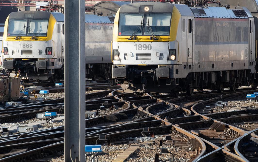 lesoir's tweet photo. SNCB, Stib, TEC… les perturbations attendues pour la grève nationale du 9 novembre https://t.co/5BKWJPow4c https://t.co/yZqhYBUOuh