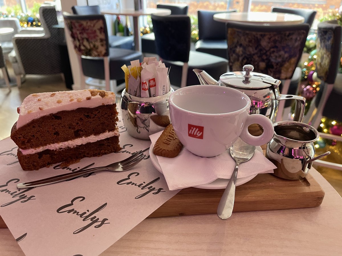 Enjoy COFFEE &amp; CAKE, £5 before 5pm 

Any slice, any coffee… tea also available! 

Open Tues - Sun from 12pm