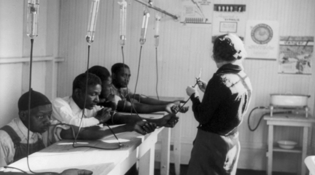 ABEProgOffice's tweet photo. This #ABE blog post discusses the historic cycles of mistrust in #medicine and what is being done to remedy the injustices of the past. Great to discuss with your students. @NSTA #humansubjects #tuskegeestudy #equity https://t.co/TOOE9DCsVu https://t.co/t6JgiGSf2M