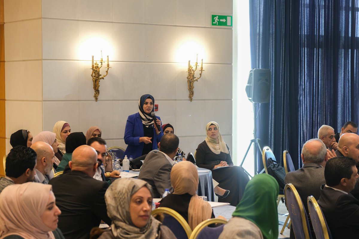 IradaProgram's tweet photo. بحضور ممثلين من وحدة تمويل المبادرات التنموية في وزارة التخطيط والتعاون الدولية وممثلين عن الجمعية العلمية الملكية وعلى مدار يومين نفذت إدارة برنامج "إرادة" الاجتماعات الإقليمية لموظفي مراكز إقليمي الوسط والشمال وموظفي وحدة الدعم المركزي.
@RSSJor @MoPIC_Jordan https://t.co/rkAN0bGVUH