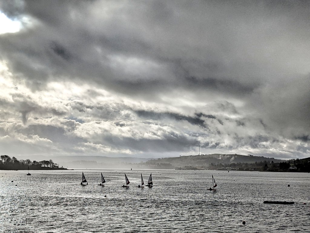 BlairvadachAndy's tweet photo. Dark skies and heavy downpours rolling in over the #gareloch this morning, as @RYAScotland #performancesailing begin day two here @BlairvadachOEC
#britishyouthsailing
@sportscotland
@RYA https://t.co/ClDFe9d8RR