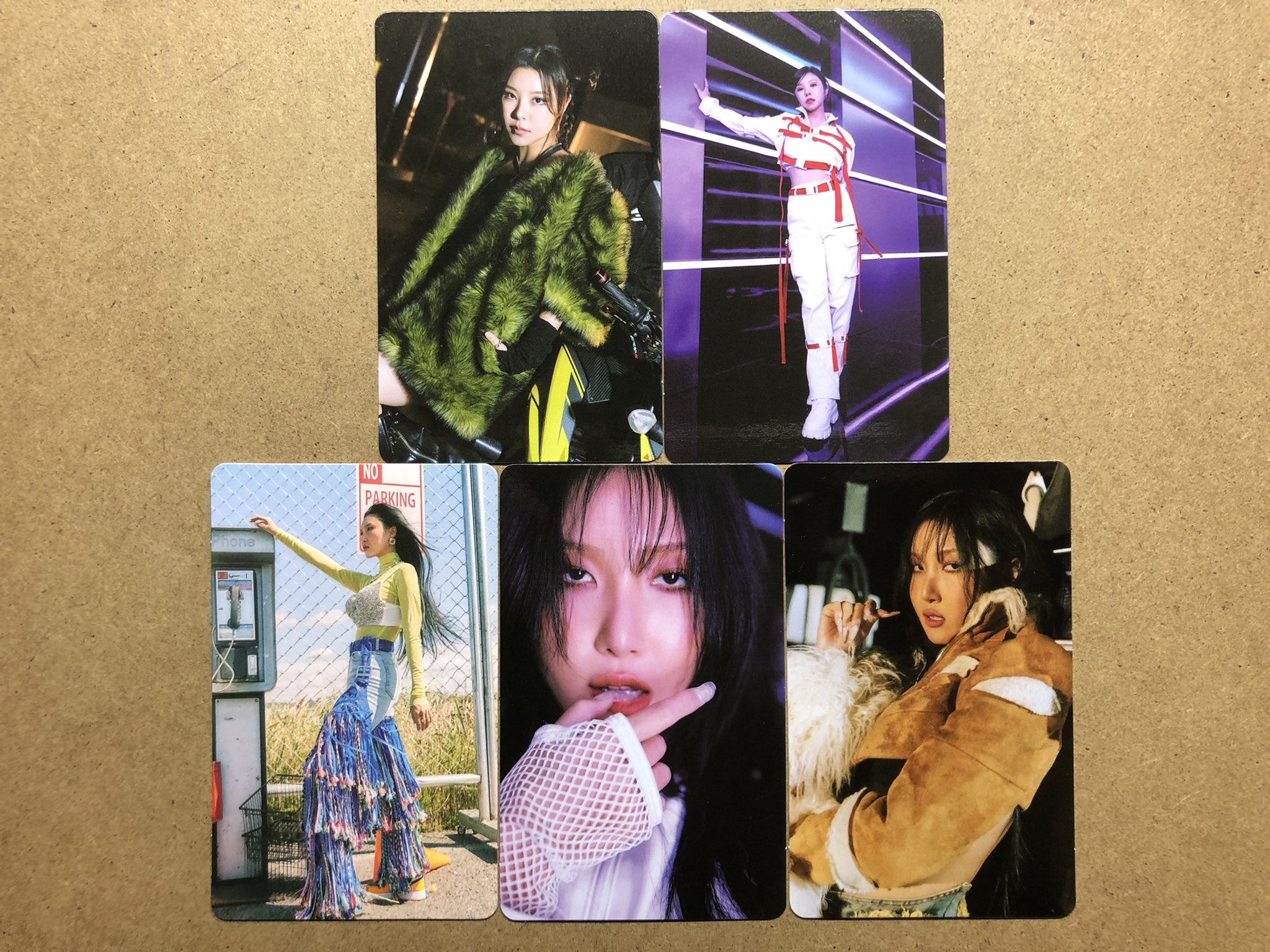 少し豊富な贈り物 MAMAMOO トレカ29枚セット (ファサ) K-POP/アジア