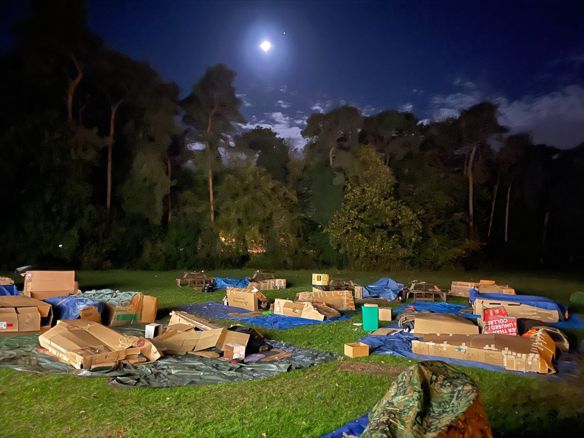 <a href="/bennettmemorial/">Bennett Memorial</a> <a href="/BennettSixth/">Bennett Sixth Form</a> A cold but clear, dry night for our sleep out for <a href="/Porchlight1974/">Porchlight</a> Thank you to all students &amp; staff who took part. It's not too late to sponsor us!
