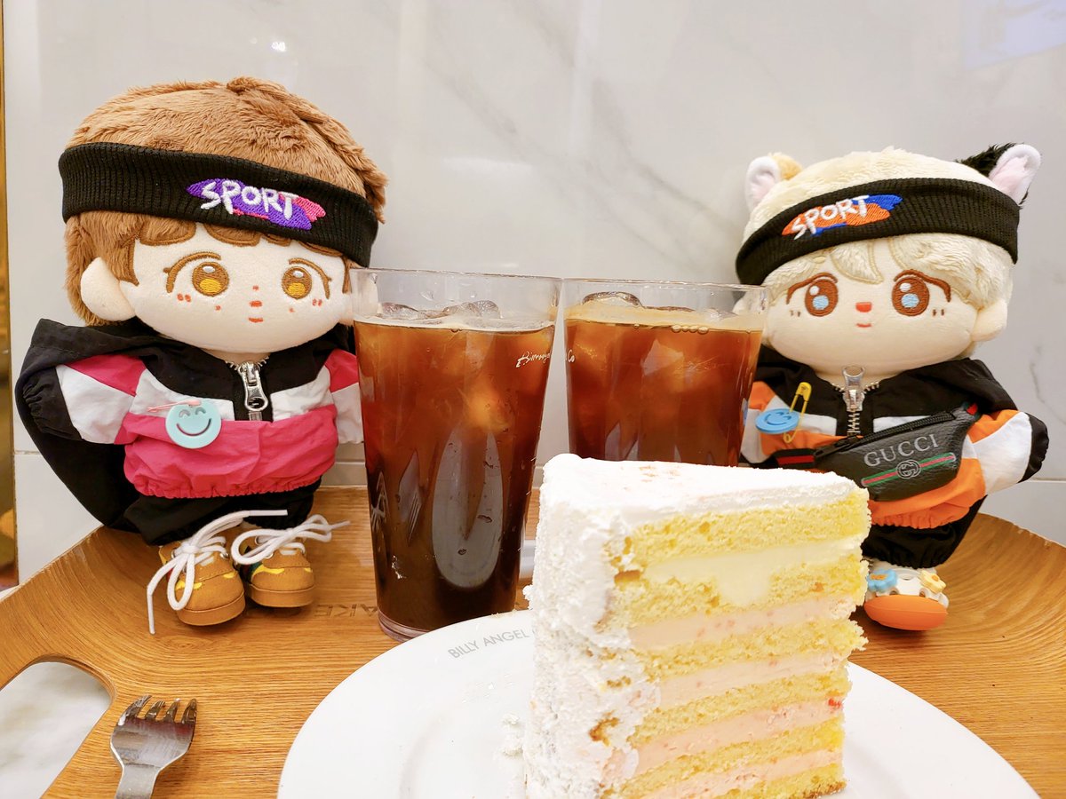 ririskongal2's tweet photo. 커피 한 잔의 여유를 아는 품격있는 여자☕️
바로 접니다 ㅋ
#김아미 #남준인형
#rmdoll #방탄인형 #btsdoll https://t.co/FUbYbZd4Fk
