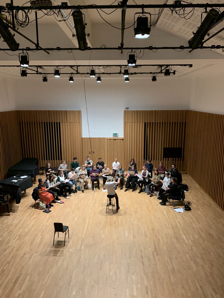 GenesisSixteen's tweet photo. Our fabulous Genesis Sixteen, 12th cohort, are back for their second course this year! 
We're grateful to @Chethams for hosting us!
Here are some photos from the weekend so far.
#choir #music #choral #singing #classical #course #genesissixteen 
Supported by the @Genesis_Fndn https://t.co/263nwLBprt