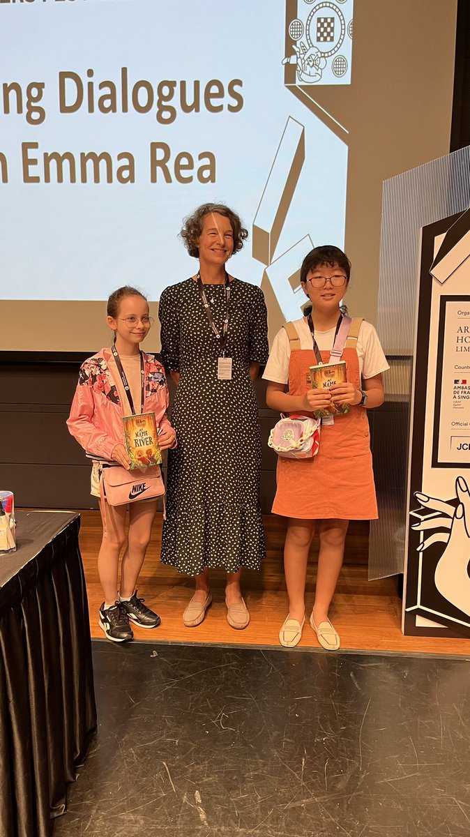 emmarea8's tweet photo. Had a great workshop with some fantastic and talented young writers @sgwritersfest in glorious Singapore this morning. It was an honour to help them on their way.  
@FireflyPress 
@bouncemarketing https://t.co/NsvehPvwHu