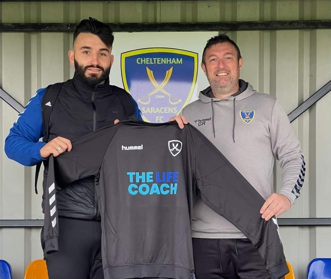 A big thank you to <a href="/hosky93/">Tom Hoskins</a> from <a href="/thelifecoachcic/">The Life Coach CIC</a> and <a href="/chanceischange/">Chance Is Change</a> for sponsoring the 1st teams winter warm up tops, they look superb 👌