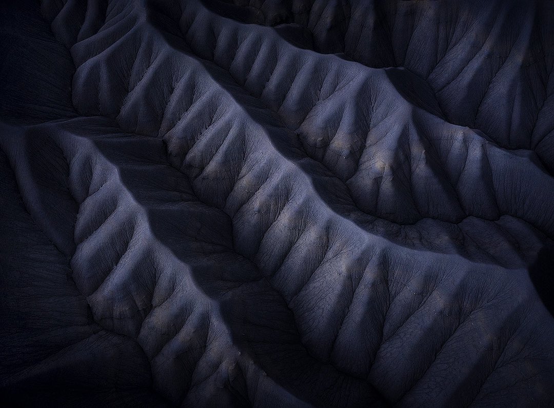 ArmandSarlangue's tweet photo. GM frens!

I miss the badlands so much!
Not much places are better when it comes intimate aerial nature photography.

Happy Sunday ☺️ https://t.co/5JxFso1NVX