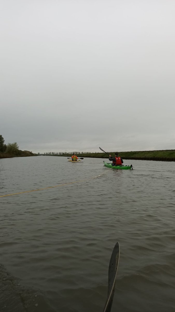 KVWaterwolf's tweet photo. Er zijn altijd leden van onze club die ook in het winterseizoen genieten van #Kanovaren. En in #Haarlemmermeer zijn er voldoende mooie routes, zelfs met regen https://t.co/A4mPRtVYuH