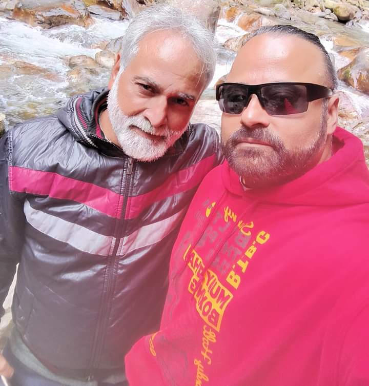 On set, movie SEND ME BACK.  Sunny Singh Action Actor with DOP Mr Shally. Awesome DOP and awesome Personality .Very nice meeting with you on set. 
#pollywood #Hollywood #bollywood #instantpollywood