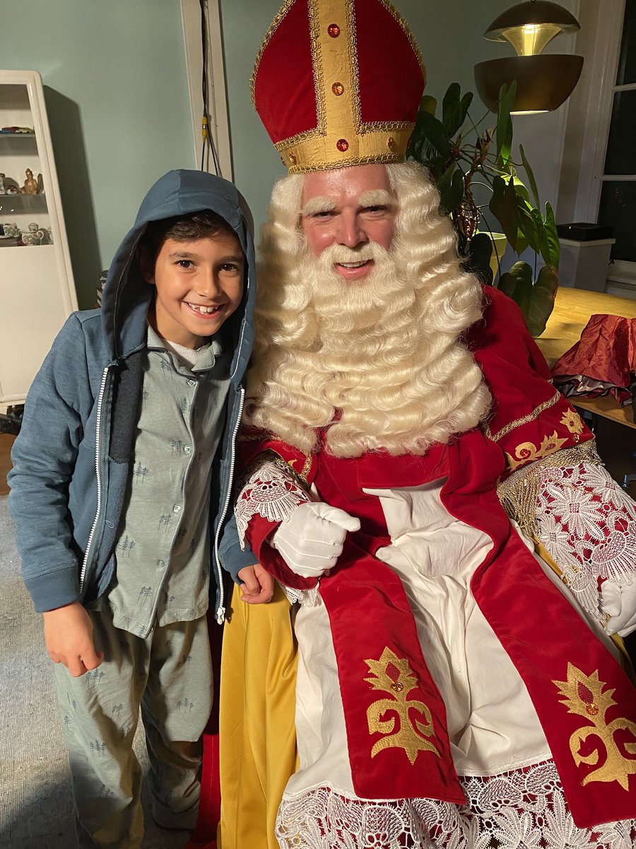 The 2022 #sinterklaas #christmascommercial for the online store <a href="/bol_com/">bol</a> is now live. And I was fortunate to be cast as the lead. Check it out: youtu.be/97X-KuQbQPY #castingdirectors #castingcall #youngactor #behindthescenes