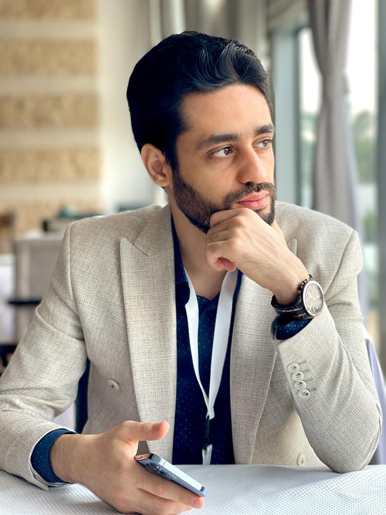 هندعم بلدنا النهاردة علي هاشتاج #العالم_يحترم_مصر ، قمة المناخ بحضور ١٩٧ رئيس دولة 

لازم الهاشتاج يكون تريند علي تويتر ، لأن مصر طلبت ١٥ مليار دولار سنويا -منح مجانية- لدعم مشاريع الطاقه النظيفة والزراعه ، فلازم العالم يشوف إن مصر مستقره ومؤهلة شعبيا

#قمة_المناخ #COP27