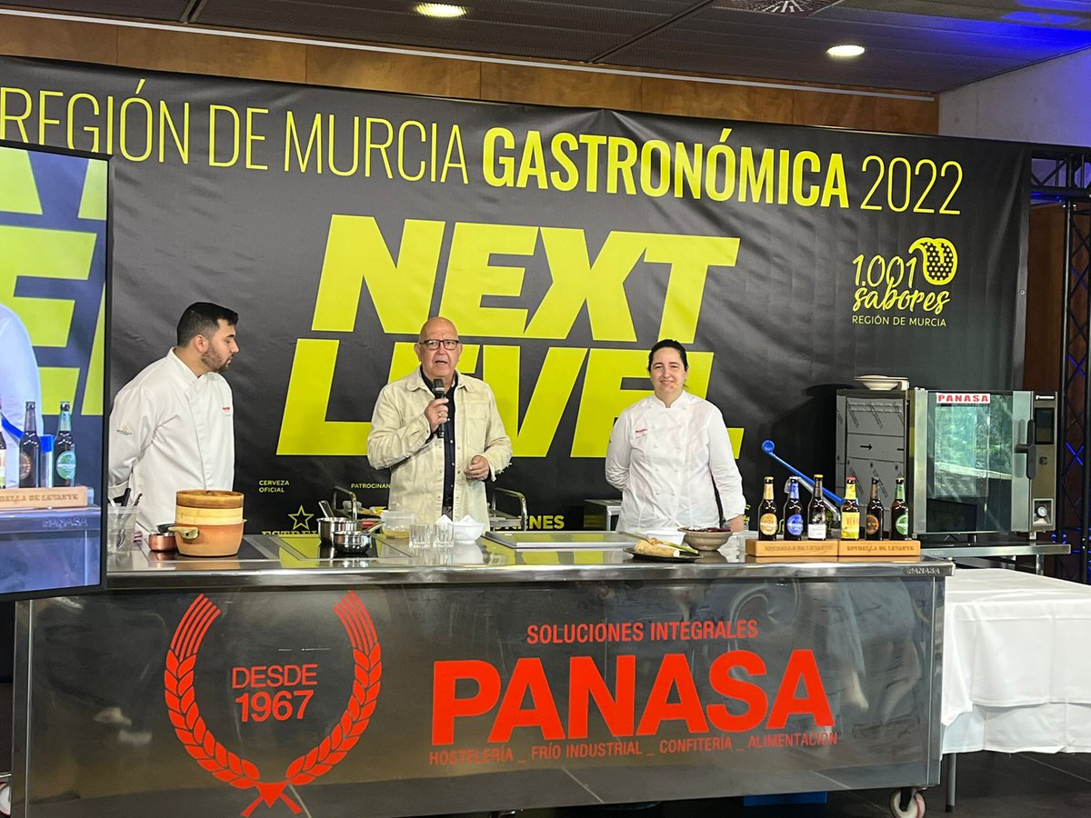 Es un lujo contar con chefs como <a href="/Magoga_/">María Gómez García</a> en Cartagena 👩‍🍳

Esta mañana ha sido su turno en la feria gastronómica de la Región de Murcia 🎙️

Siempre es un placer escuchar y aprender de una profesional referente a nivel nacional e internacional 🔝