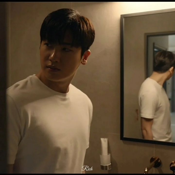 Milda1116's tweet photo. D-10! It's a year since we met great man & perfect husband material Yihyun (oh those shoulders🔥) nd only 10 days till Hyungsik own birthday!
#Happy32ndHyungsikDay #PHStheRisingStar #ParkHyungsik #박형식 #JungYiHyun
#Happiness1stAnniversary
#해피니스만_보면_가슴이뛰고_목이말라 https://t.co/xeoawA4qy4