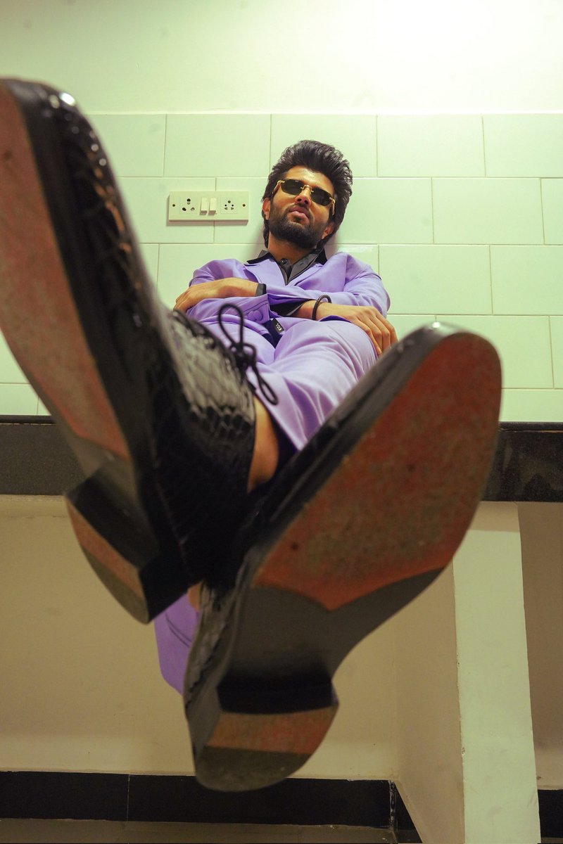 TeamDeverakonda's tweet photo. Right Here.

@TheDeverakonda 
#VijayDeverakonda https://t.co/43SHPnmfkz