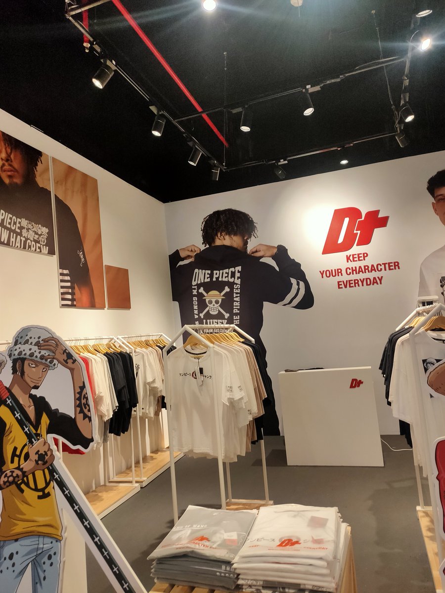 DineshhOfcl's tweet photo. Fan Boy Moment 🥳🔥 #Luffy #OnePiece #SpotClick https://t.co/8K8BvFW9E7