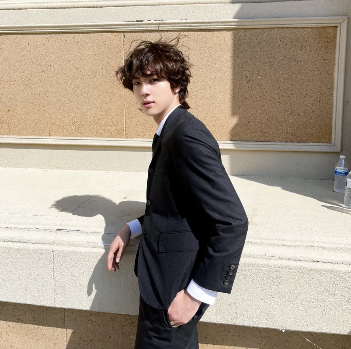Uiarbulletproof's tweet photo. [Instagram / Post] 06.11.2022 | #JIN

— Hiló de actualización de fotos en Instagram de #SEOKJIN 

@BTS_twt | #BTS #BTSARMY (6/7) https://t.co/iuO9wyD7cF
