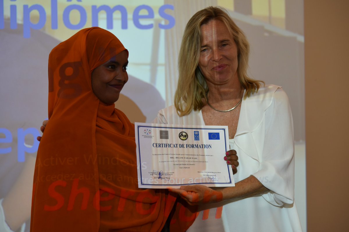 PNUDDjibouti's tweet photo. 3⃣0⃣ jeunes djiboutiennes accompagnées par le #CASAF ont reçu de la part de @UEaDjibouti, @PNUDDjibouti et MFF leurs certificats en "Housekeeping", après 3⃣mois de format° au @Sheratonhoteldj ds le cadre du projet FEMFI pour l'autonomisat° des ♀️ financé par @UEaDjibouti
#SDG5 https://t.co/ncG6SwRwx1