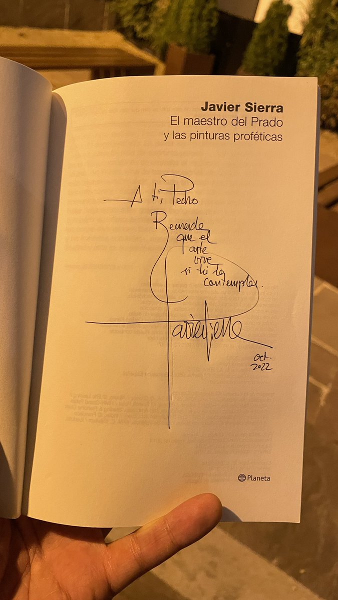 PedroDobon's tweet photo. Desconectando por los #vallespasiegos casualmente coincidimos con @Javier__Sierra que me firmó este gran libro mientras los #ovnis nos iluminaban #enigmasenelteatro #torrelavega #cantabria #museodelprado #elmaestrodelprado #CuartoMilenio #enigmas #museoprado #teatroconchaespina https://t.co/V6aYRtfWuM