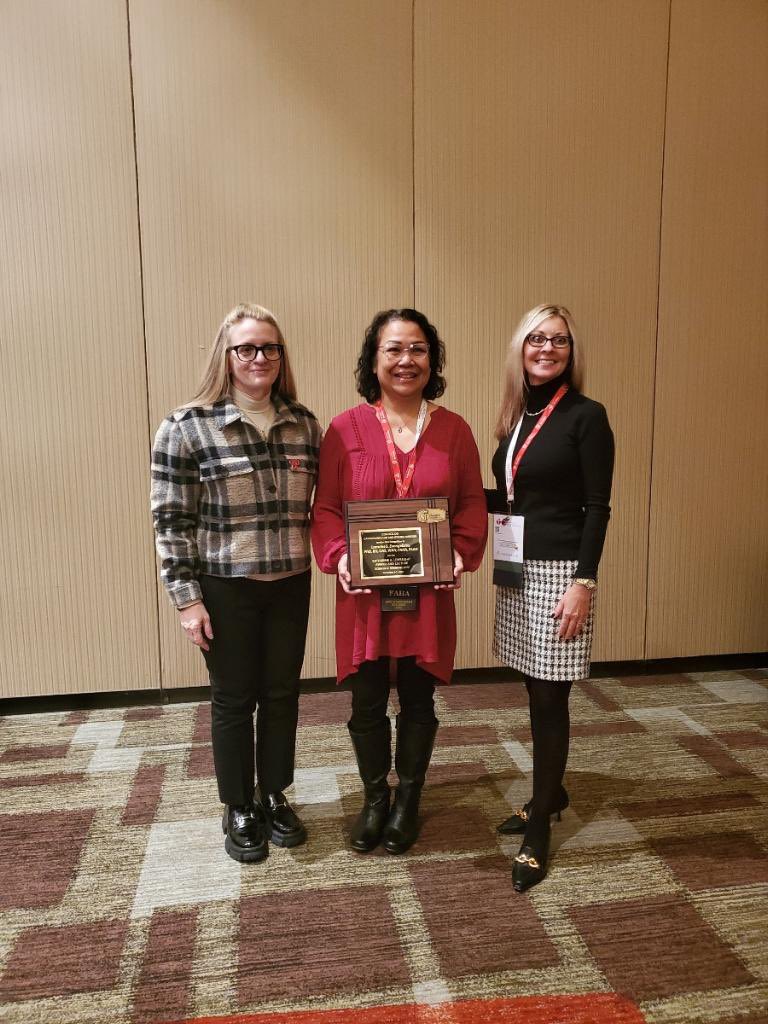 Cardiovascular and Stroke Nursing Council Dinner last night <a href="/CVSNHeart/">Cardiovascular and Stroke Nursing</a> It was an honor to present my former PHD mentor Dr. Lorraine Evangelista with the Katherine Lembright Award. #AHA22. @JPeterson_CNS <a href="/UCLANursing/">UCLA School of Nursing</a>