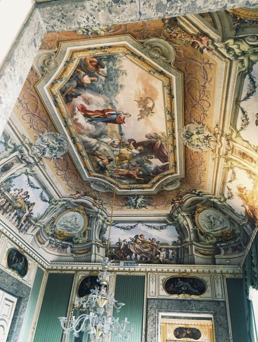 AcademiaAesthe1's tweet photo. The Royal Palace of Caserta in Italy https://t.co/efkiwAuzXl