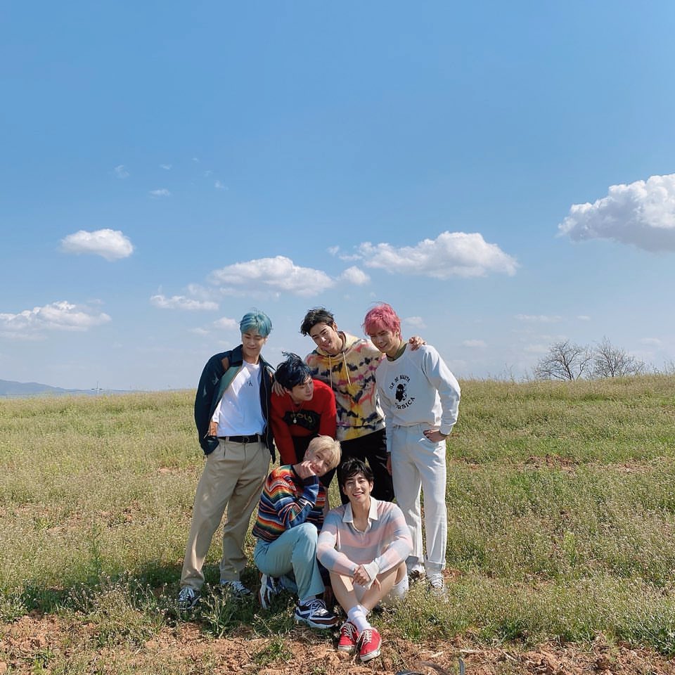 jinwoopudding's tweet photo. 200515 #JINST (3) [3/3]
"1st Look Behind❤️"

🔗https://t.co/YJTQDEpF5J

ᴖᴥᴖ 
#아스트로 #ASTRO #진진 #JINJIN #ジンジン #朴真佑 @offclASTRO https://t.co/VOOF6tSwrV