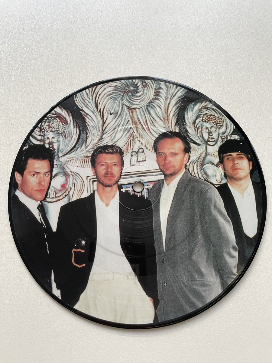 DavidBowieColl's tweet photo. Tin Machine picture disc. Press conference #MyBowieCollection #DavidBowie https://t.co/birlFylI1D