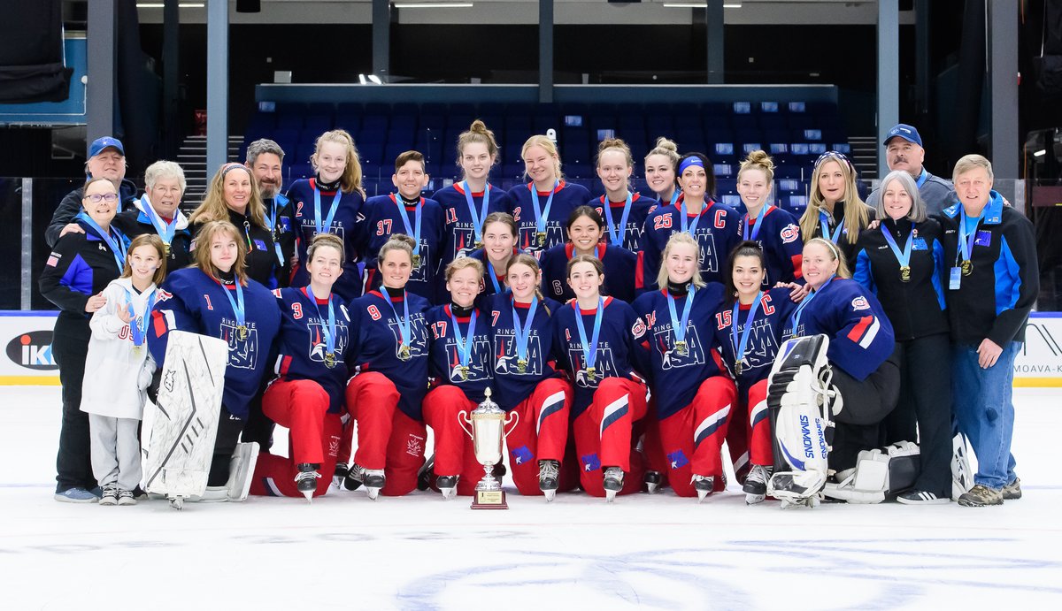 Team USA wins President´s Trophy in the decisive President´s Pool final against Team Sweden 1-4. Congratulations🏆  

The MVP’s of the game.
Team Sweden #4 Kajsa Frankenberg    
Team USA #14 Nyah Bodnarchuk

📷 Timo Kupiainen

#WorldRingette <a href="/irfringette/">International Ringette Federation</a>