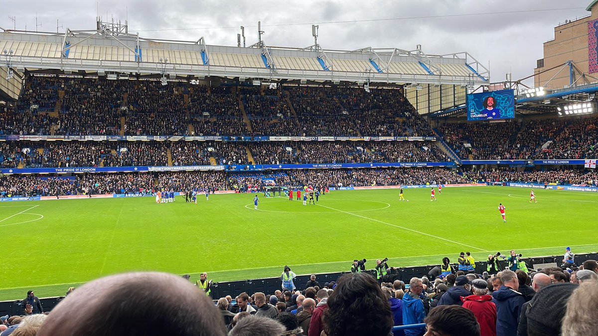 damofortune's tweet photo. C’mon Chelsea… I need a win today of all days 🙏💙⚽️ #Chelsea #Glastonbury #TicketFail https://t.co/z76Gp15uvk