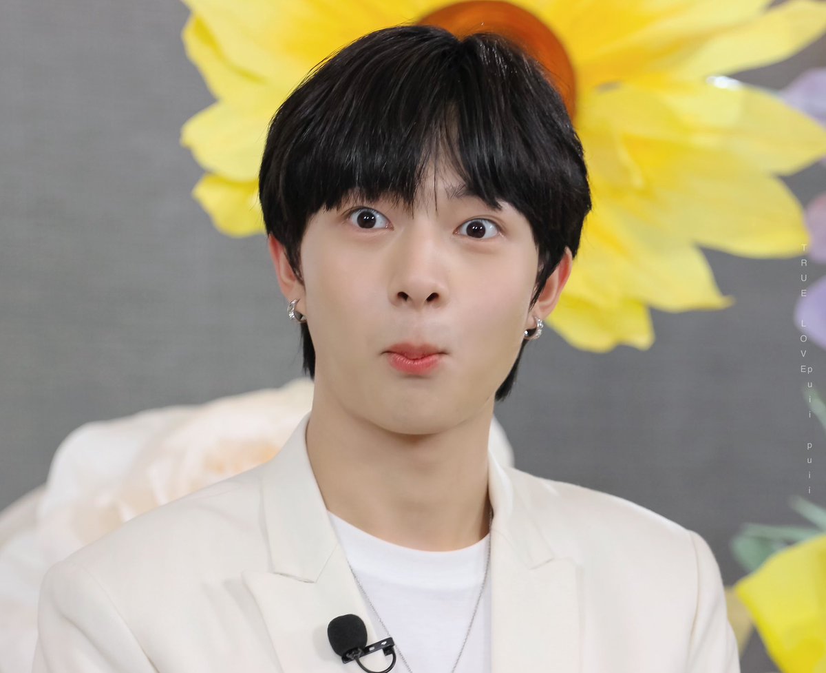 ipuiipuiii's tweet photo. เจ้ามู่จู้ของหม่ามี๊ ได้มีมใหม่ตลอด  #LorealOilSerumxซีนุนิว #NuNew @CwrNew https://t.co/yjyVKSKoWm