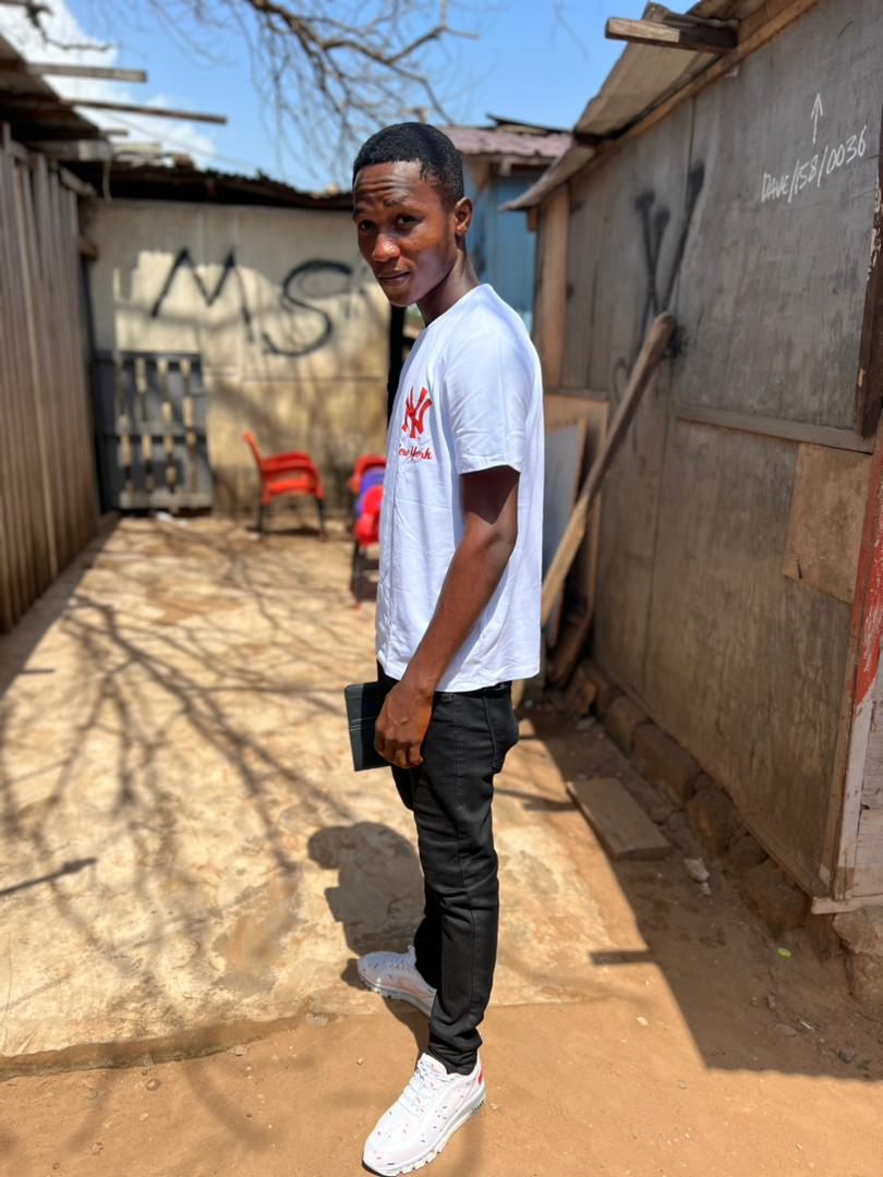 AlexanderPac3's tweet image. Still living big alife✊