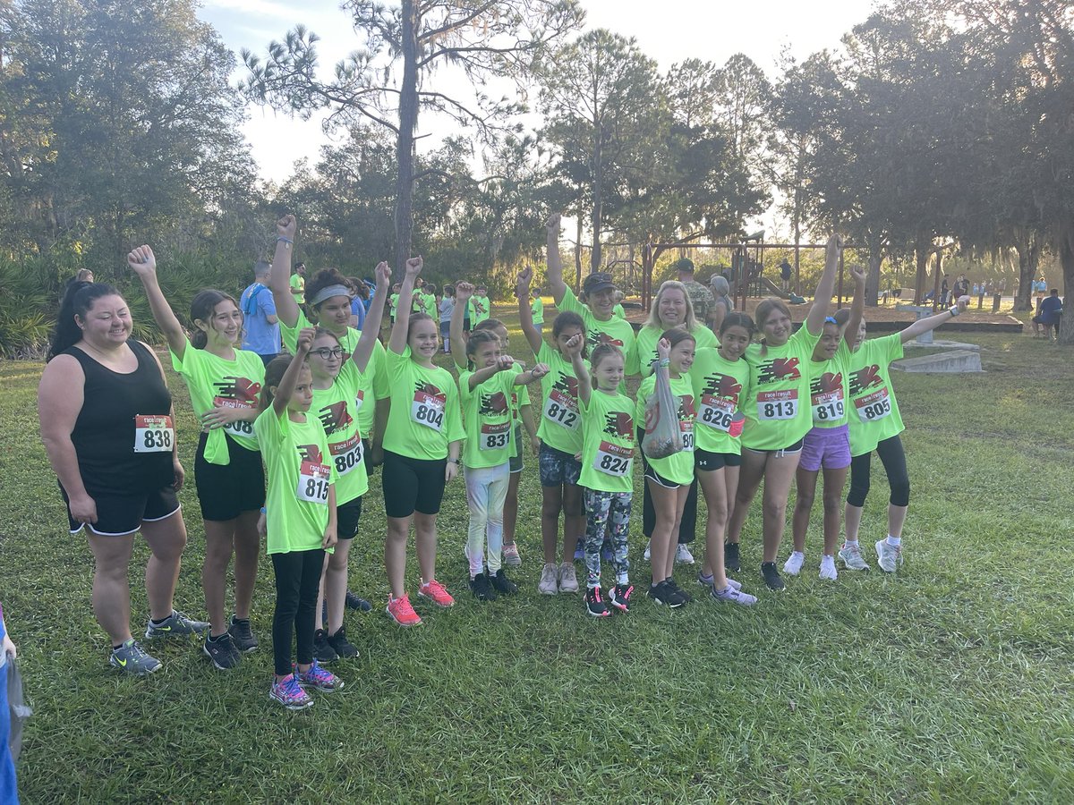 Principal_Fivay's tweet photo. Just when you thought #Upwaytoorarly was over @MeganHermansen and @LMESturtles run a 5K race.  Good Luck to all the runners. #CrossCountry https://t.co/3IYe2T0NHO
